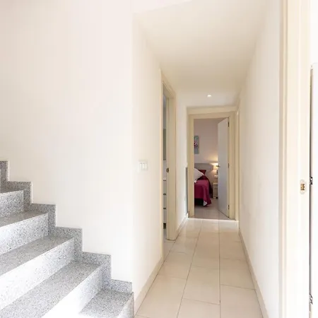 Apart-rent Francesc Macia Penthouse 2000 Roses