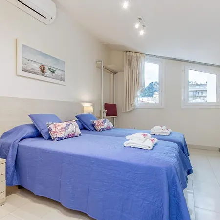 Apartmán Apart-rent Francesc Macia Penthouse 2000