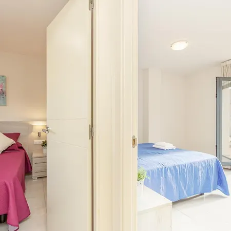 Apart-rent Francesc Macia Penthouse 2000 Apartment